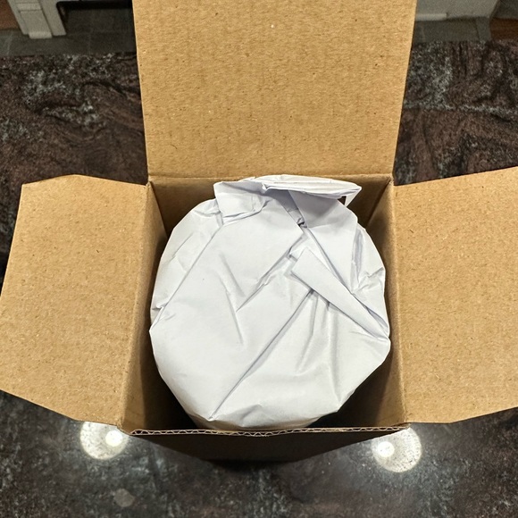 LIMITED EDITION NWT Hydroflask x Vans 24oz water bottle - Picture 3 of 10